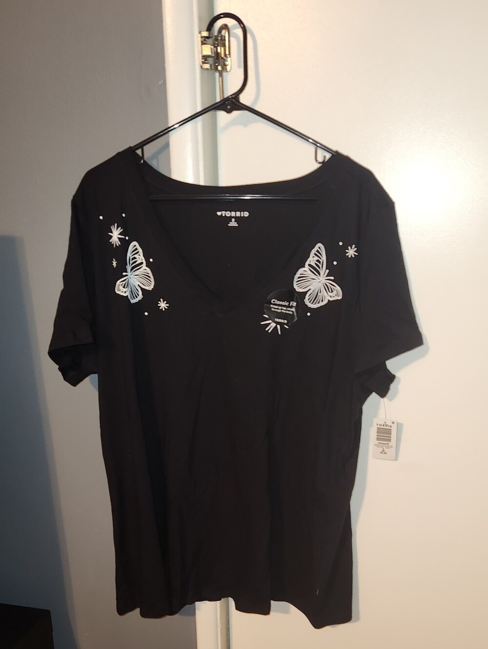 torrid Black V-Neck Butterfly Accent Tee